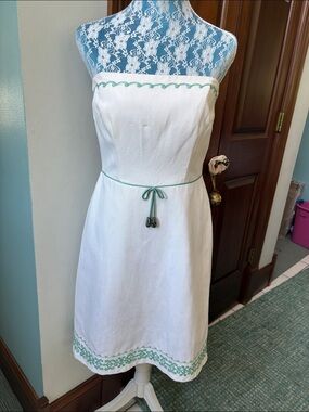 Laundry By Shelli Segal  strapless dress  white/sea foam green trim cotton,lined